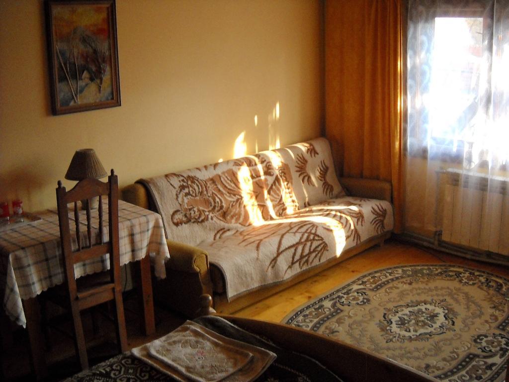 Smerekova Hata Yasinya Ngoại thất bức ảnh